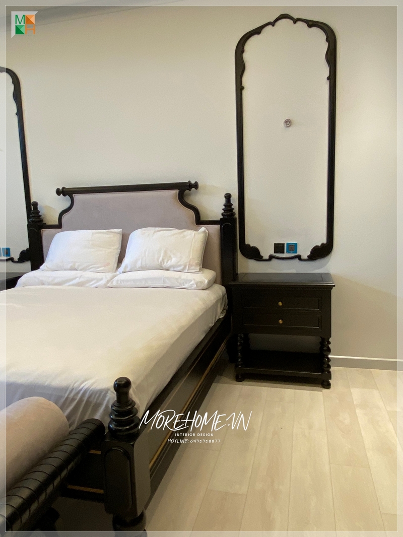 cấp Việc sử dụng tab đầu giường gỗ tự nhiên màu đen phong cách Indochine để tô điểm trang trí cho không gian tiện nghi thẩm mỹ cao cấp sẽ làm nên sự khác biệt.